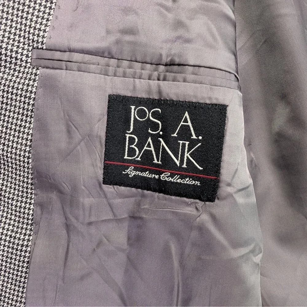 Jos A Bank Wool Houndstooth Blazer 44S Gray Classic Sport Coat